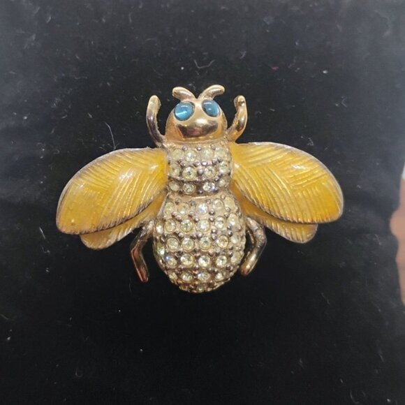 Vintage Signed Carolee Yellow Enamel Rhinestone Bee Brooch Pin - Picture 1 of 5